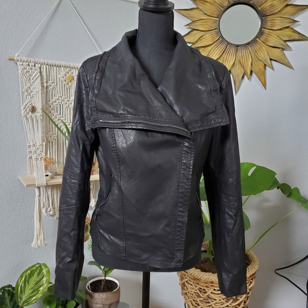 LEVI'S faux leather jacket